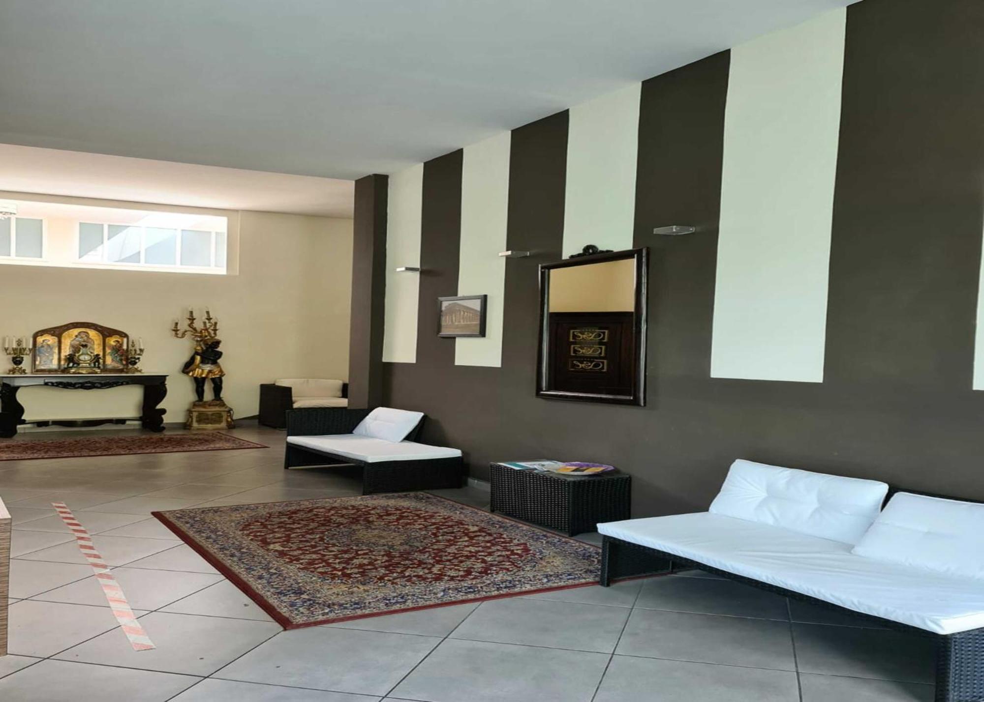 Hotel Saturday Palma Campania Ngoại thất bức ảnh