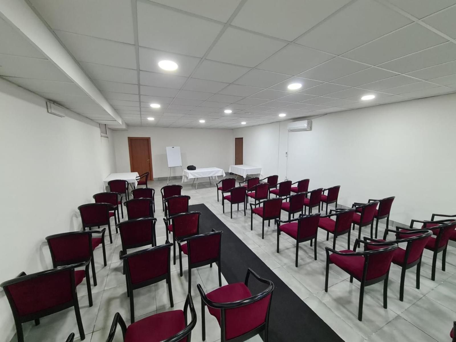 Hotel Saturday Palma Campania Ngoại thất bức ảnh