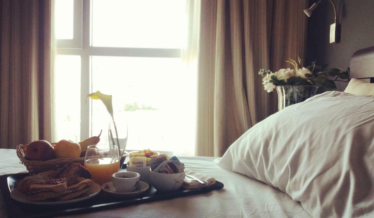 Hotel Saturday Palma Campania Ngoại thất bức ảnh