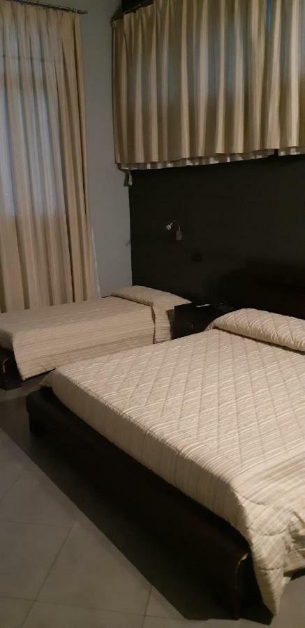 Hotel Saturday Palma Campania Ngoại thất bức ảnh